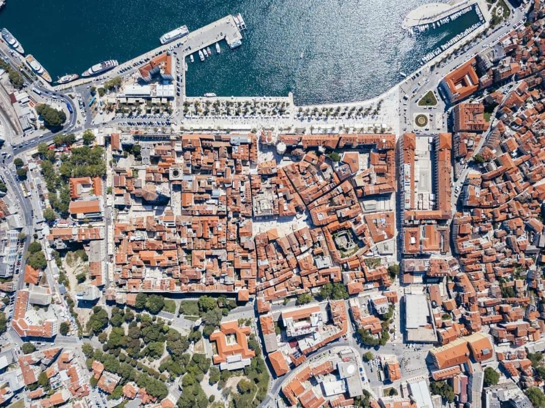 House "Anno 1881"-Center Of Split Apartment Екстериор снимка