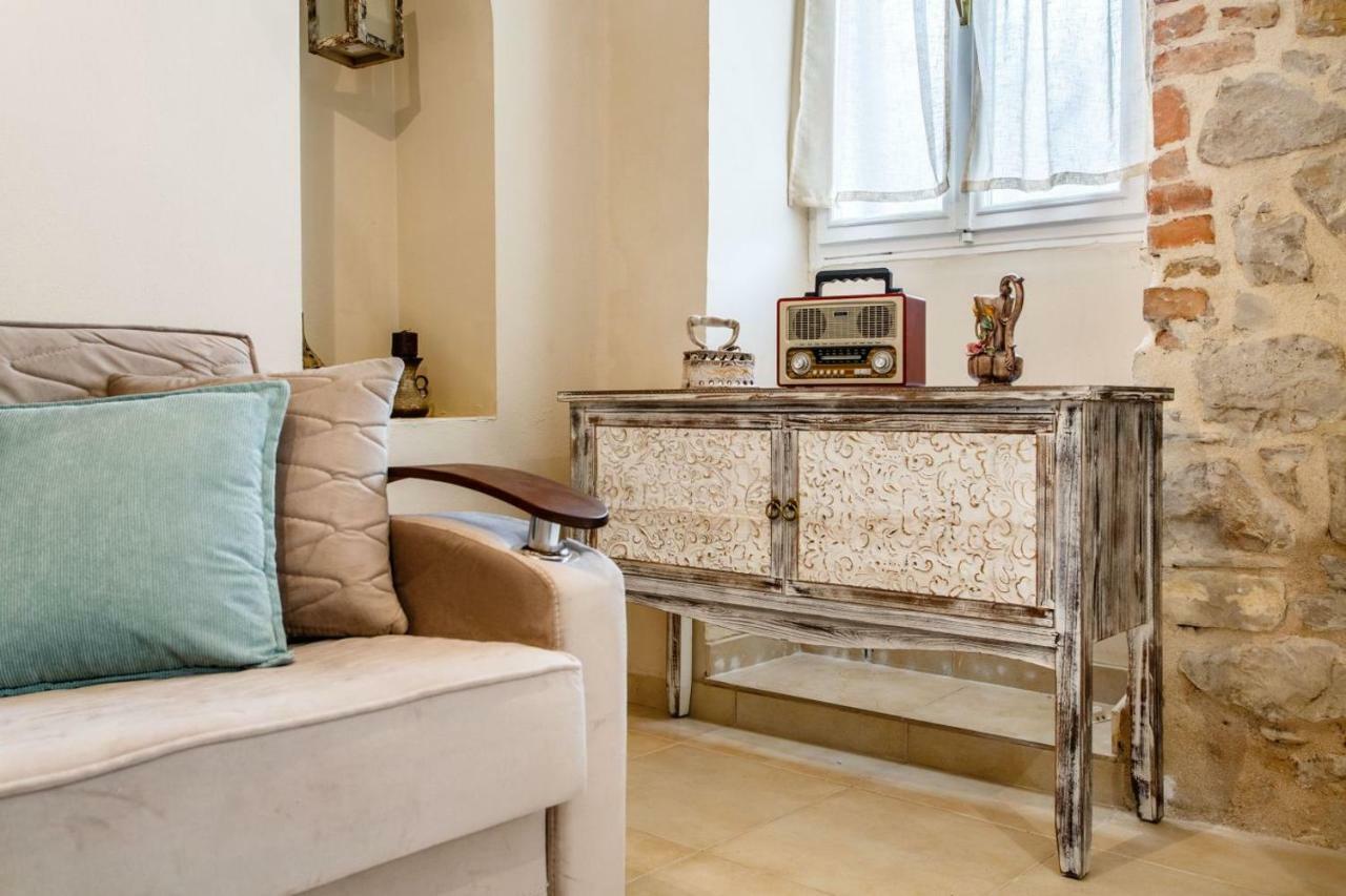 House "Anno 1881"-Center Of Split Apartment Екстериор снимка