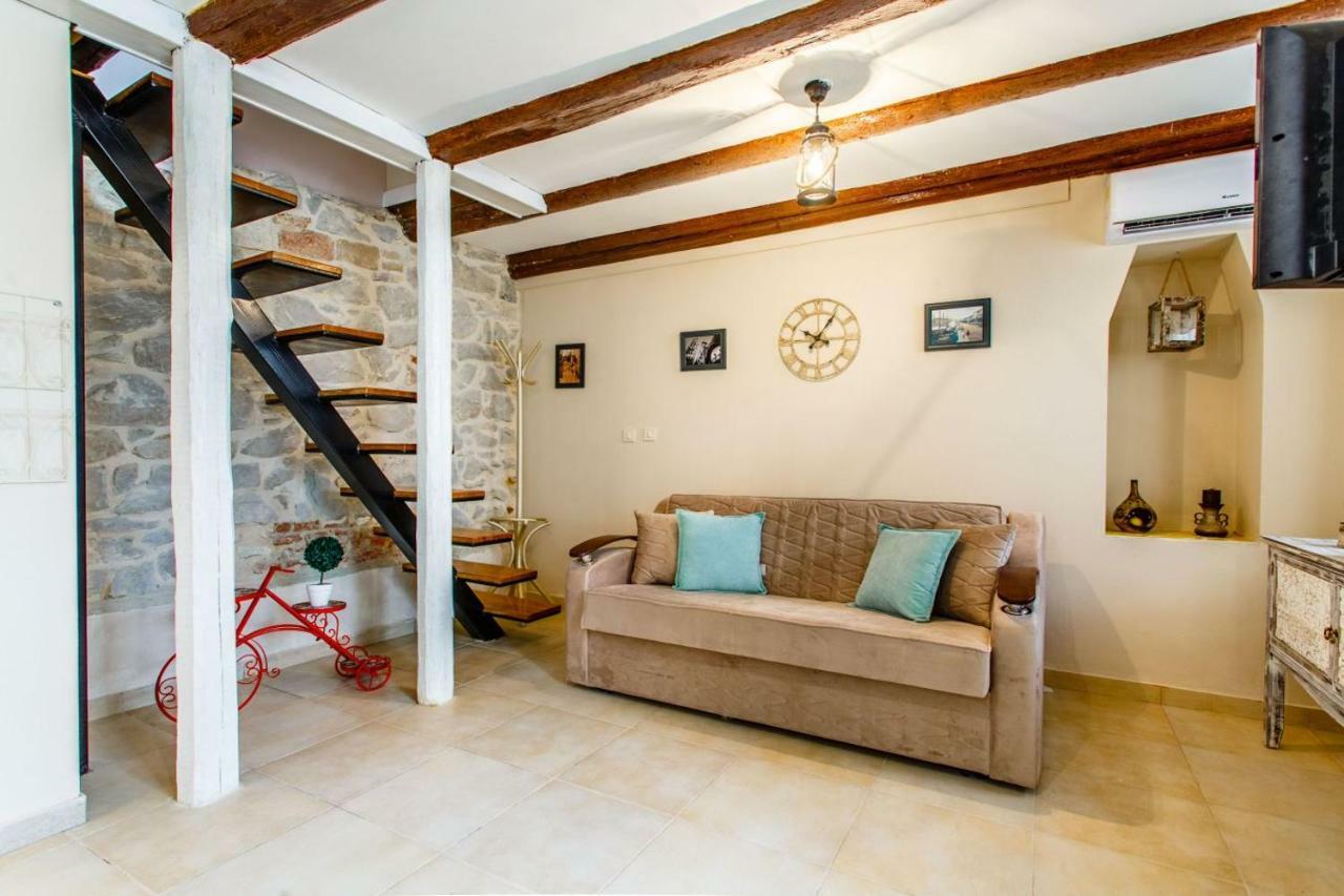 House "Anno 1881"-Center Of Split Apartment Екстериор снимка