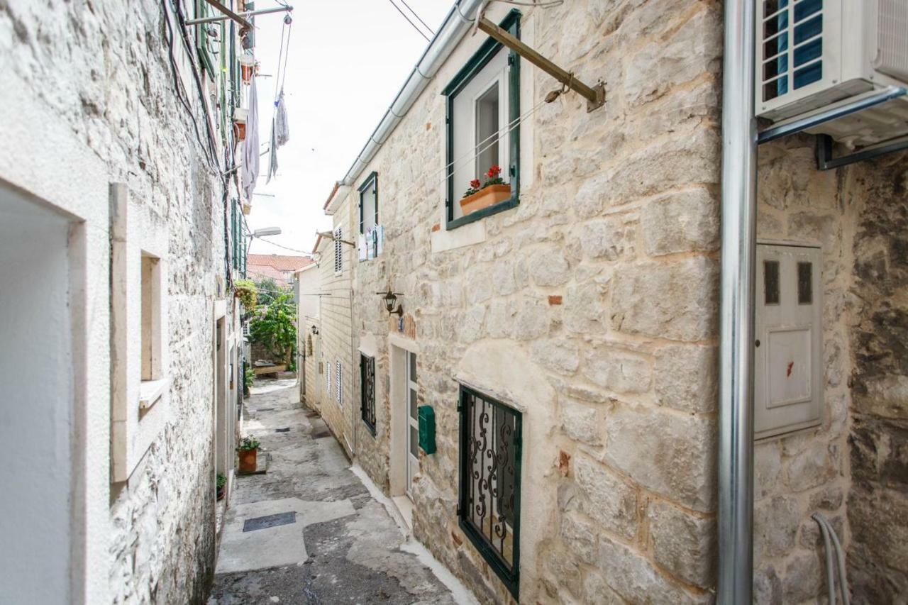 House "Anno 1881"-Center Of Split Apartment Екстериор снимка